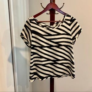 Black and white geometric stripe open back top